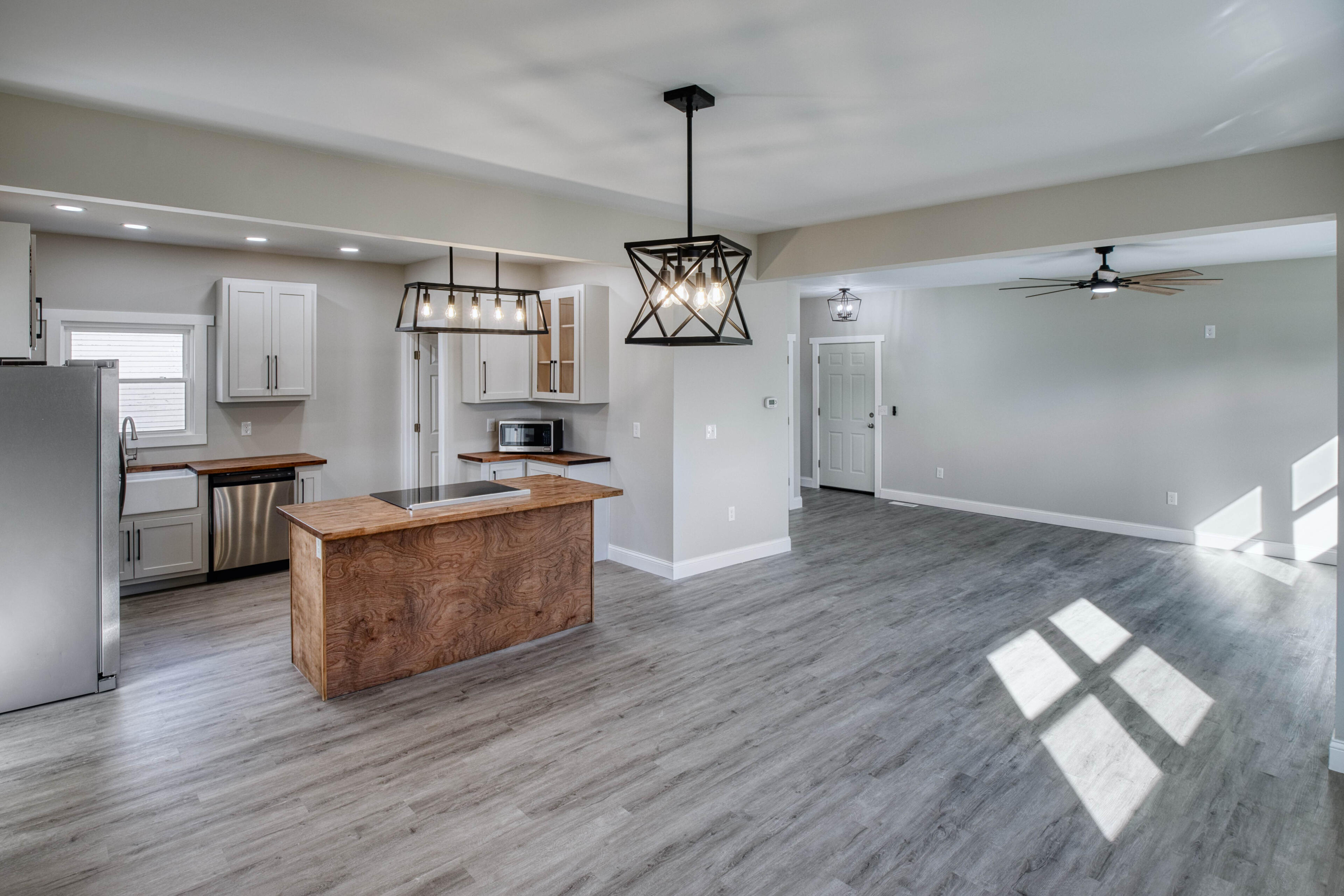 Capture the life of the room!